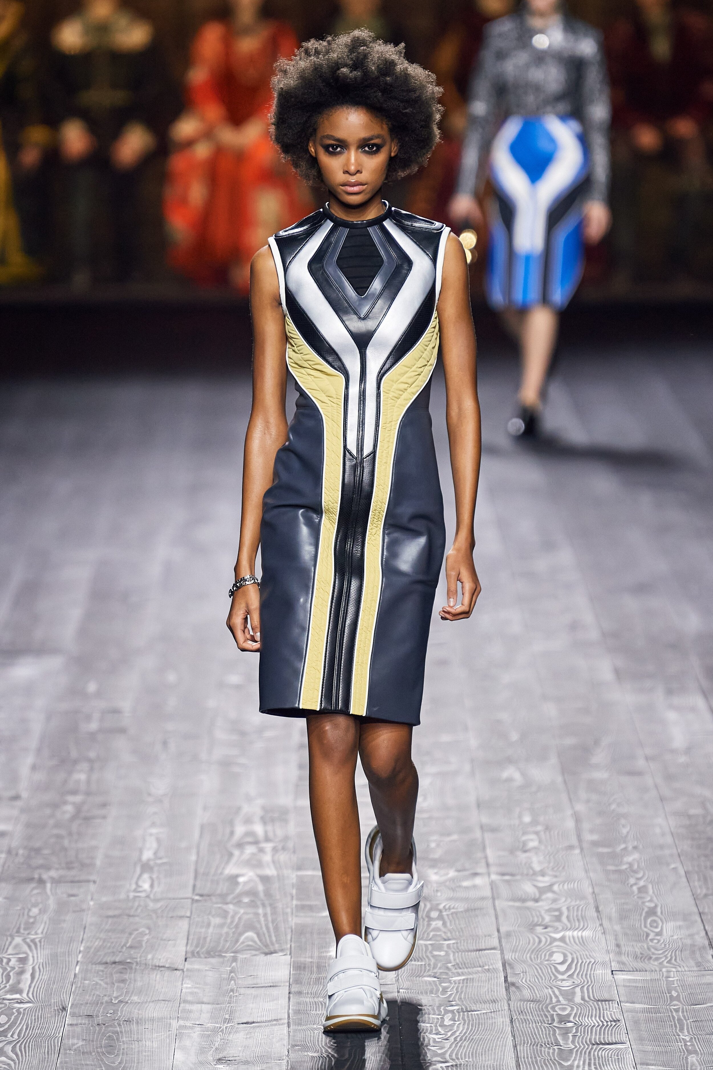 BLÉSNYA MINHER walking for LOUIS VUITTON Fall Winter 2020 PFW