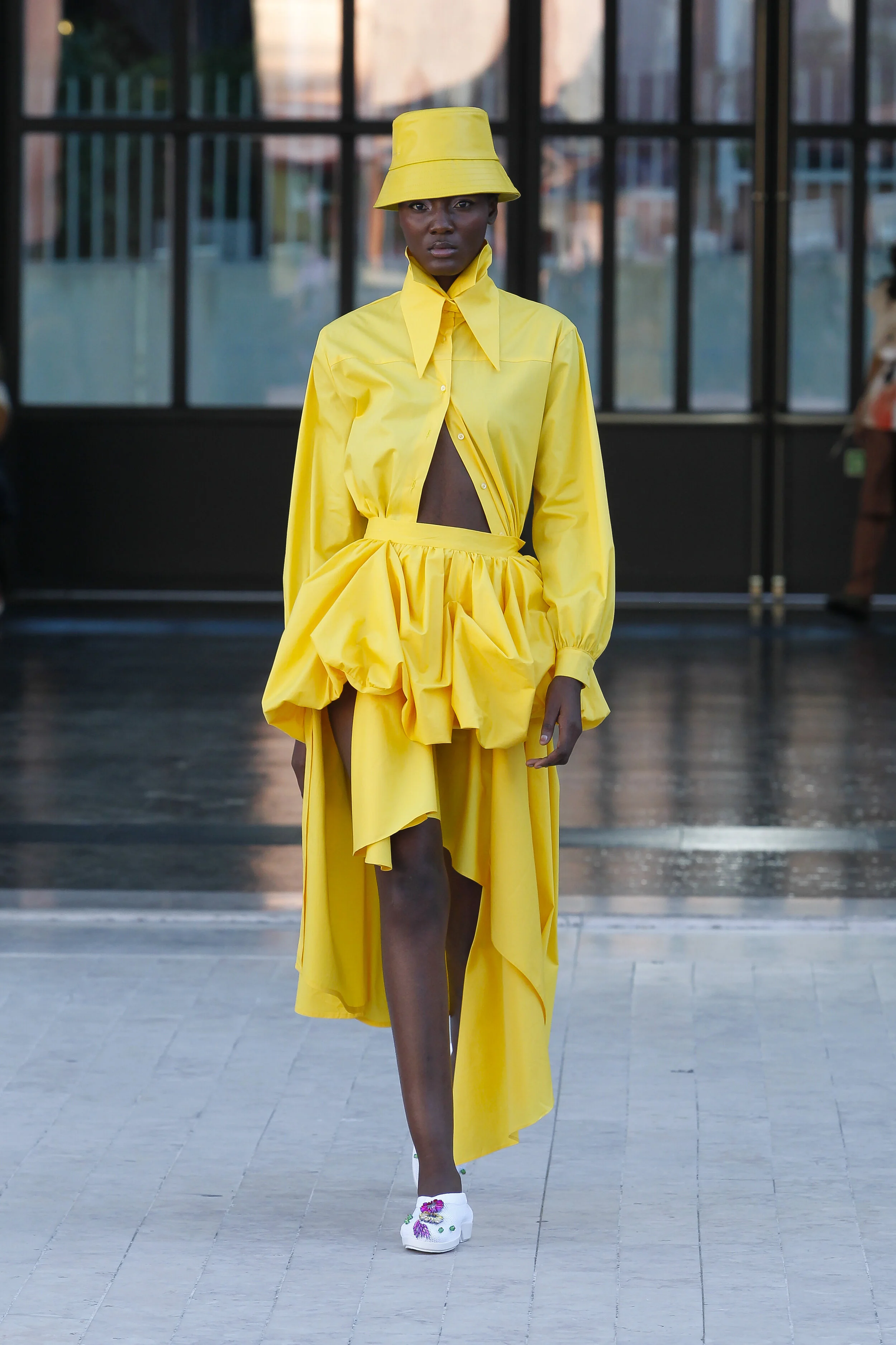 SOMPA ANTÓNIO walking for RICARDO PRETO S/S 22 Show ModaLisboa