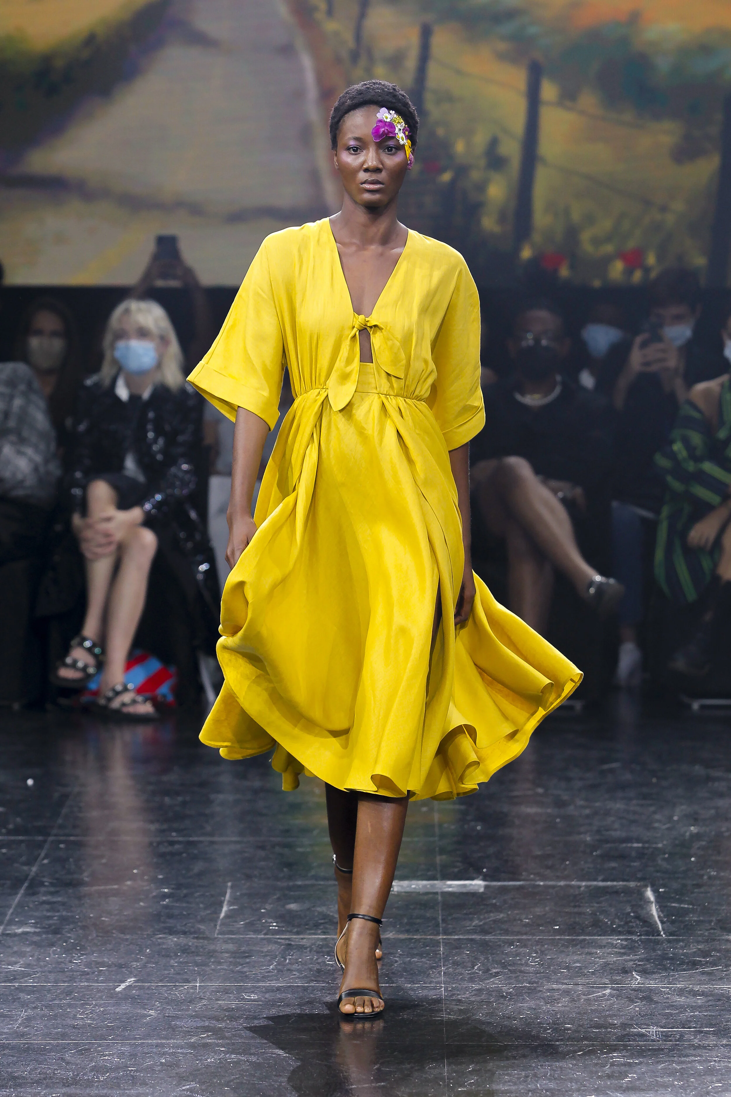 SOMPA ANTÓNIO walking for LUIS CARVALHO S/S 22 Show ModaLisboa