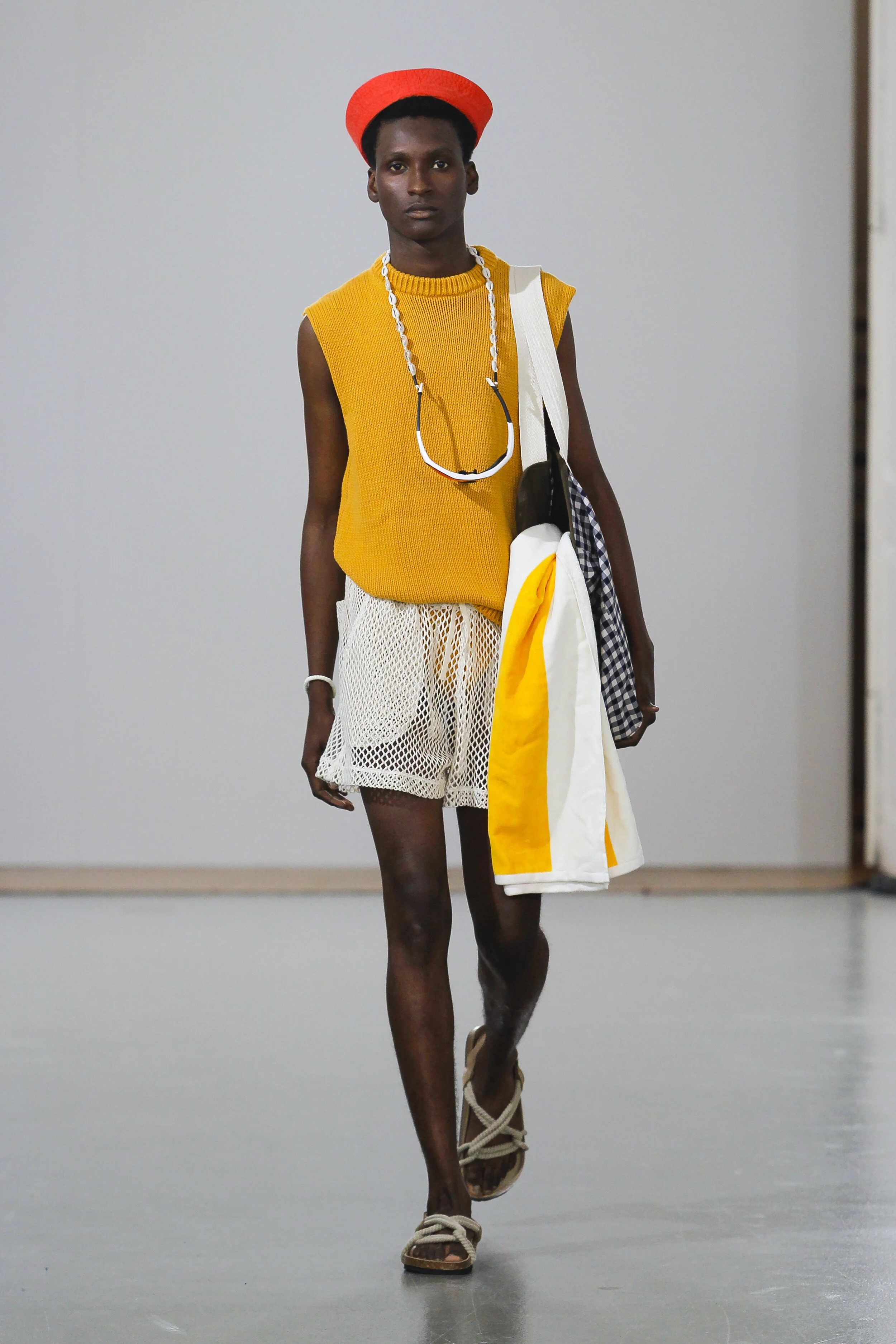 MADU walking at PORTUGAL FASHION Spring Summer 2022
