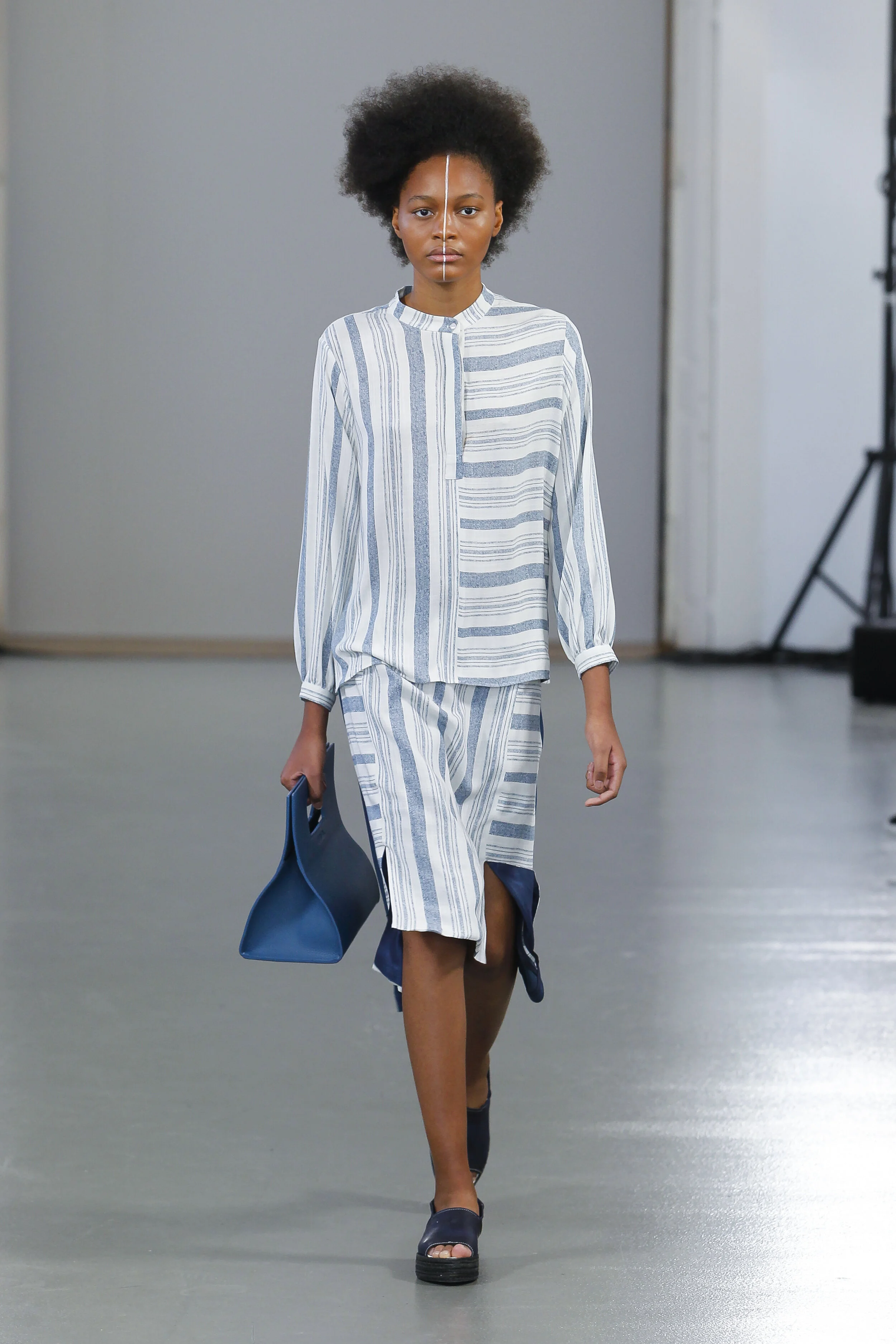 TANY walking at PORTUGAL FASHION Spring Summer 2022