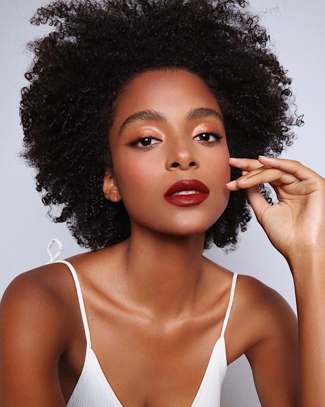 ALÉCIA MORAIS for HUNG VANNGO Makeup Tutorial