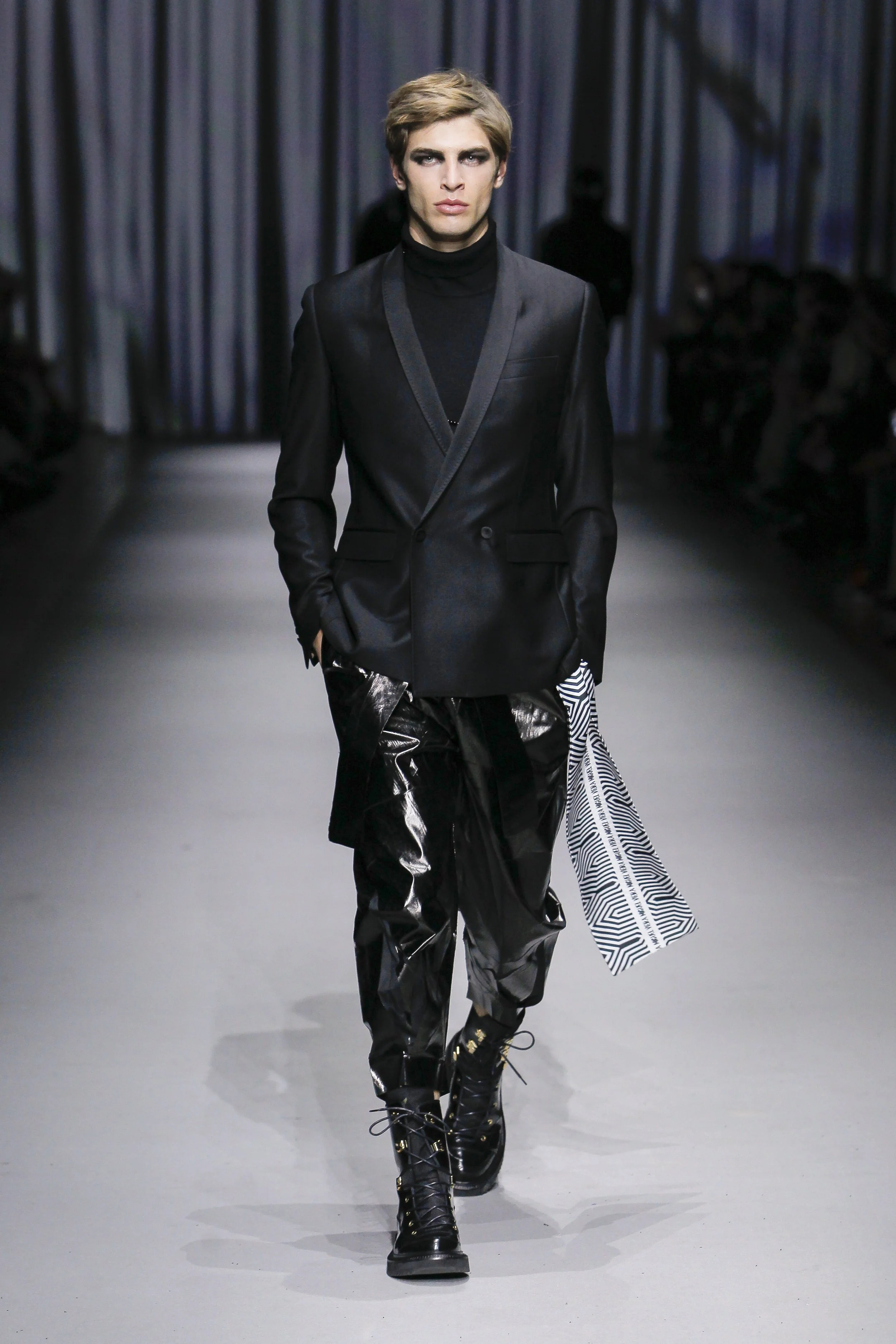 MARTIM CANAVARRO walking at PORTUGAL FASHION Fall-Winter 2020
