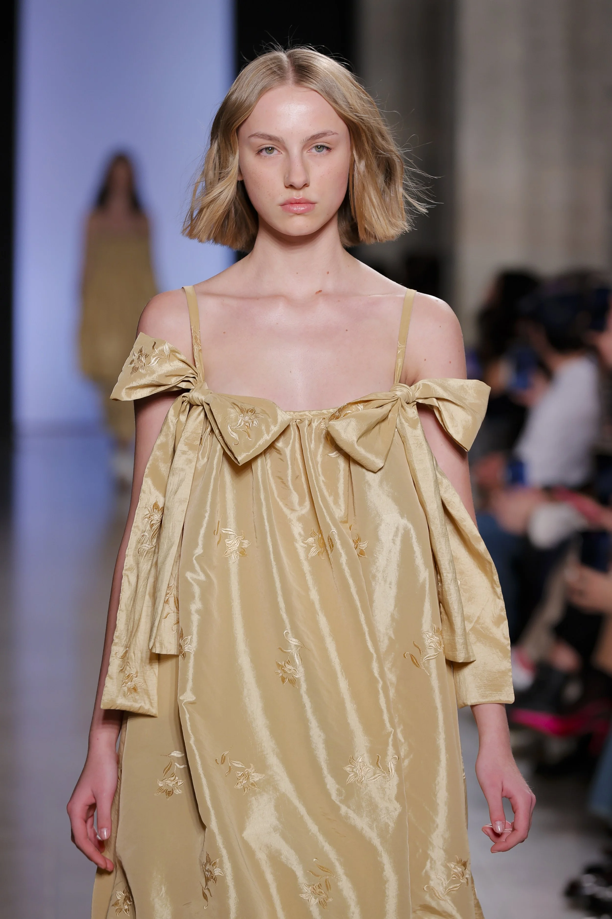 DANIELA LEIRIA walking at MODALISBOA FOR GOOD 