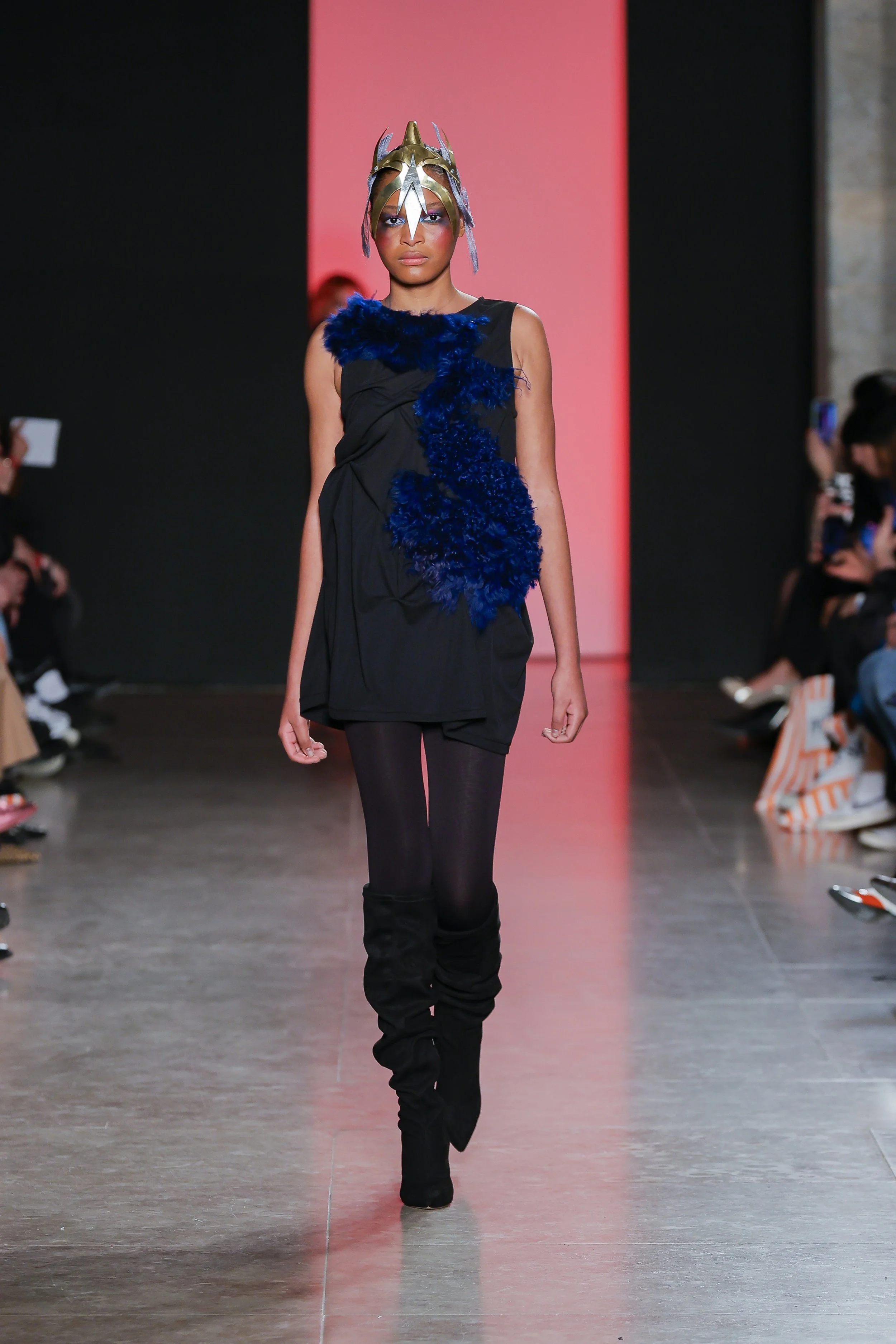TANY AGUIAR walking at MODALISBOA FOR GOOD