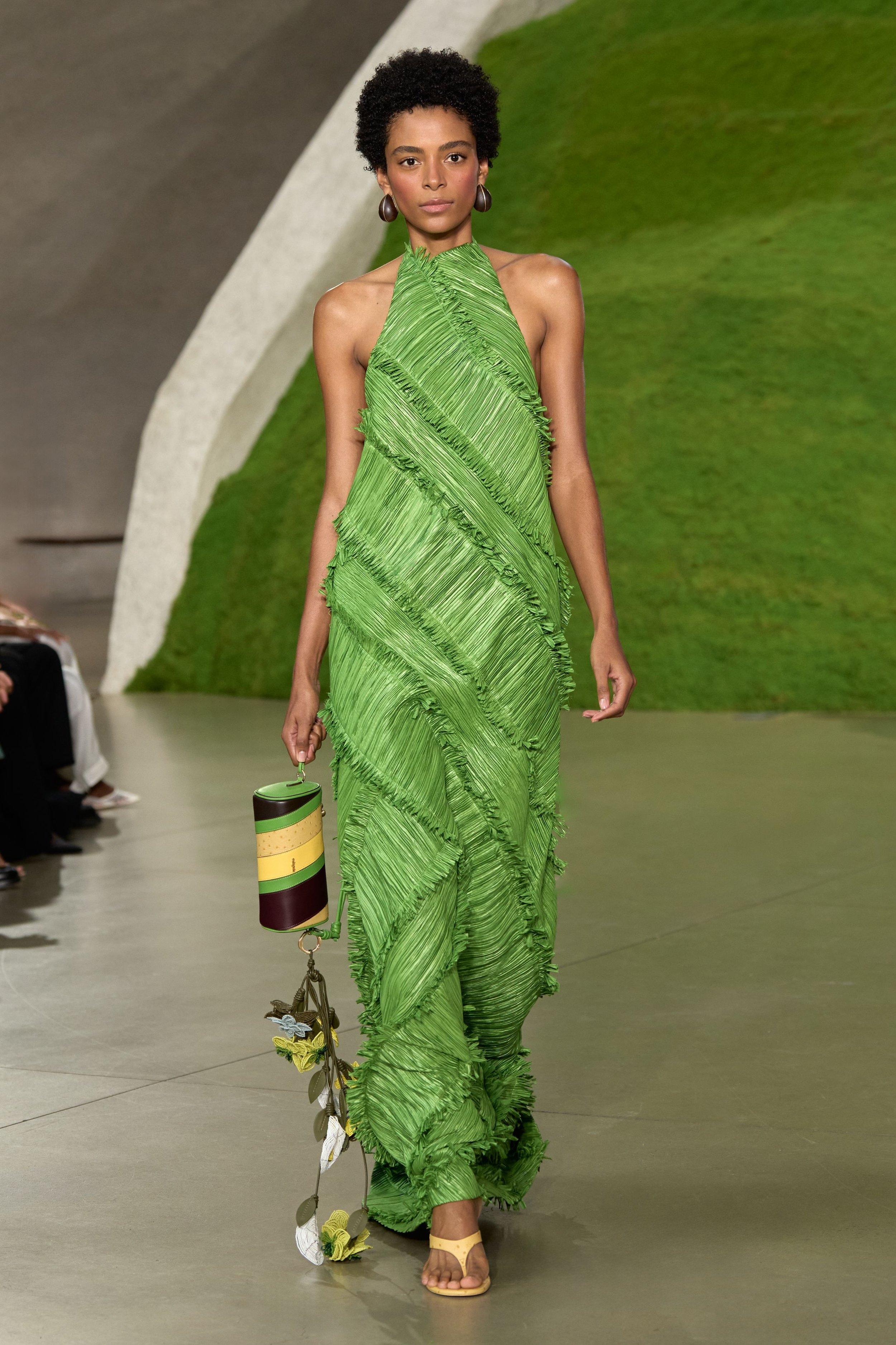 00038-cult-gaia-spring-2027-ready-to-wear-credit-gorunway.jpg