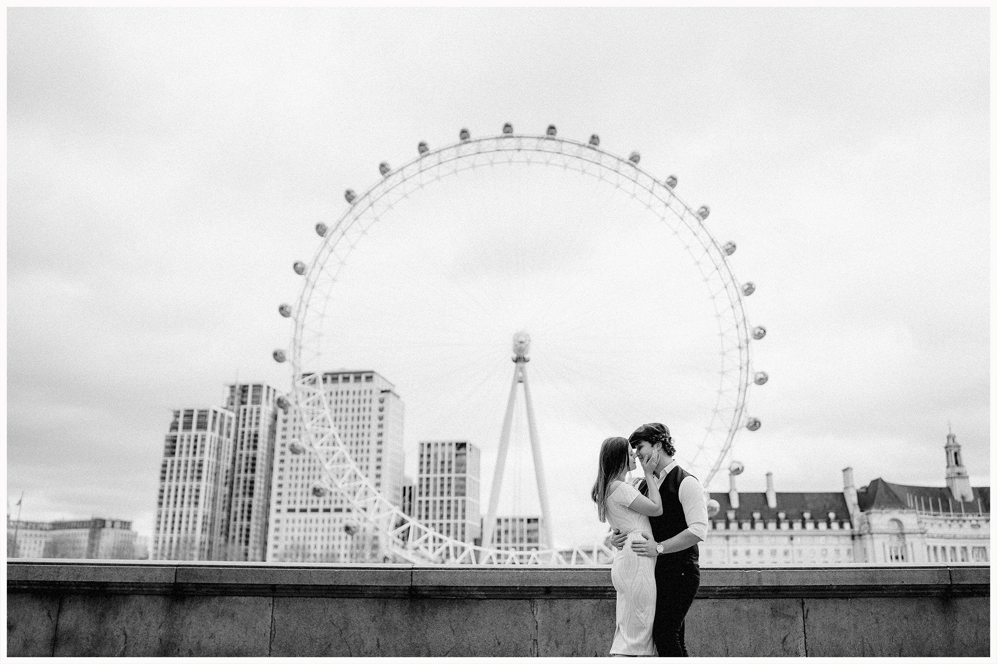 dreamsanddreamers.com-trash-the-dress-session-london-14.jpg