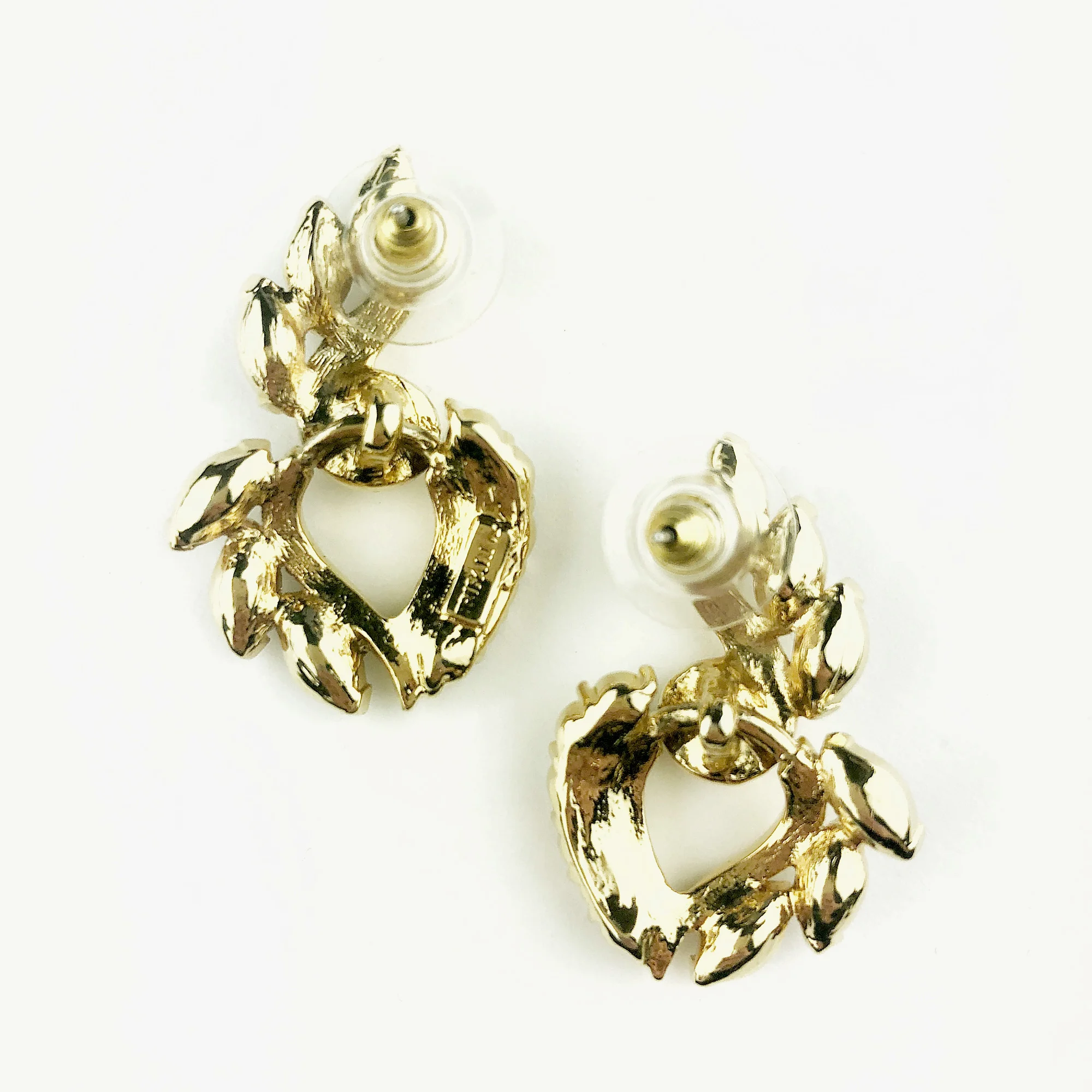 Signatur von 1980s Trifari Ohrstecker mit Strass