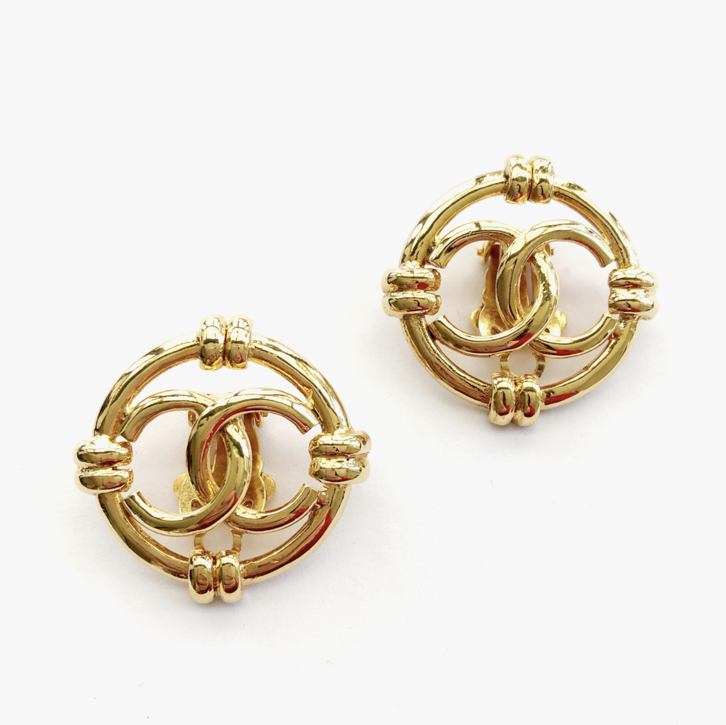 1990er Jahre Vintage Chanel Ohrclips CC