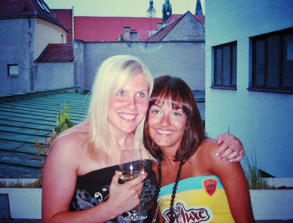 Kesä 2006. Asuin Saksassa opiskeluvaihdossa ja sain ystäväni Mikaelan kylään.