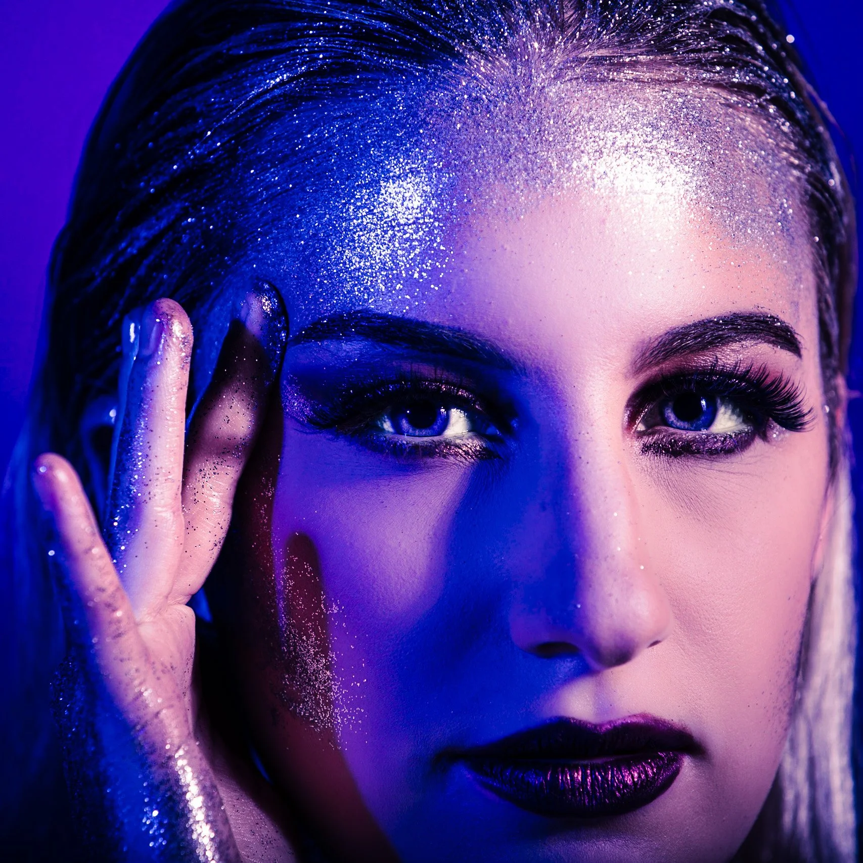 Shimmering Beauty: A Glittery Photoshoot with Autumn