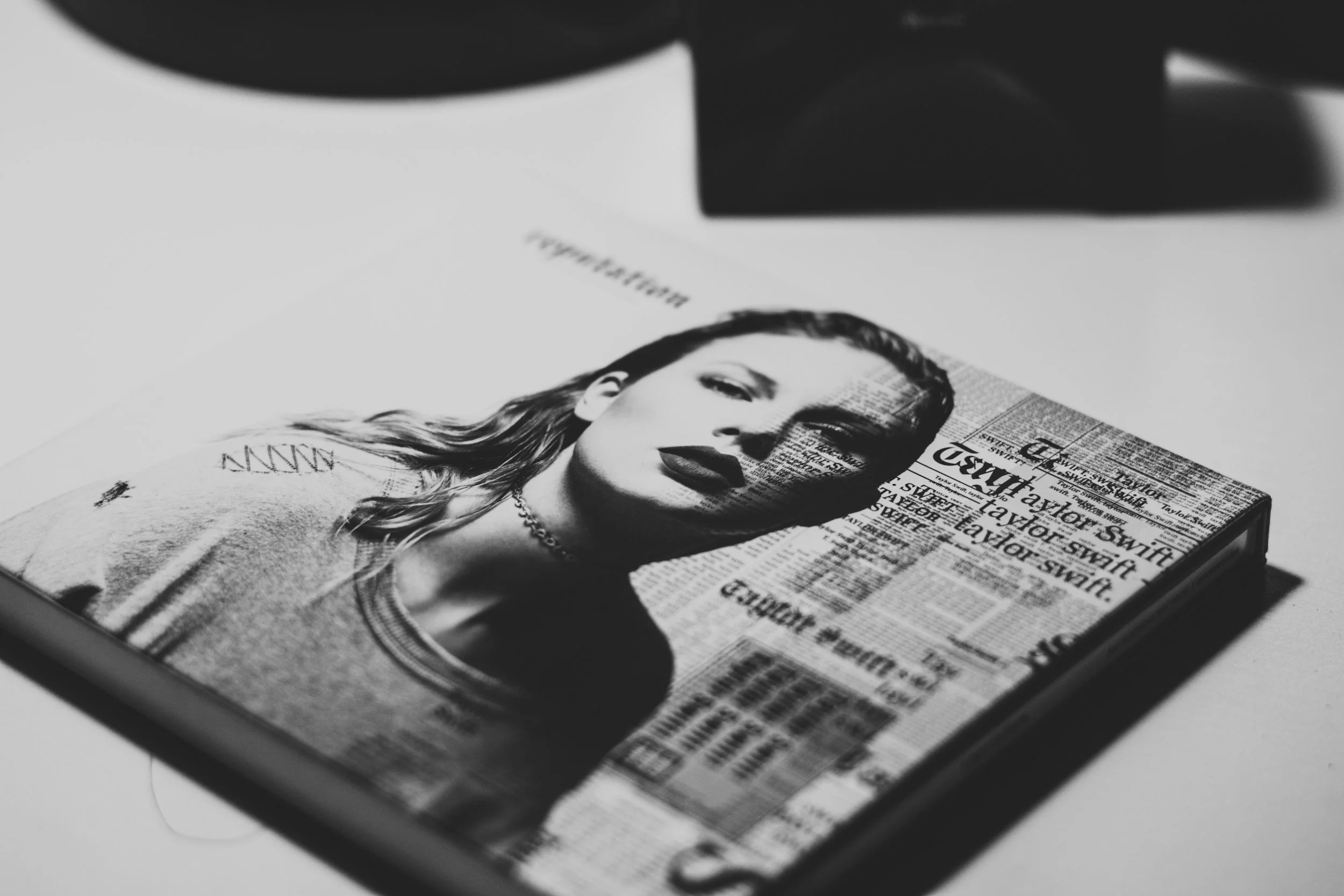 The Melodic Magic: How Taylor Swift and Kendrick Lamar Enhance Photoshoots