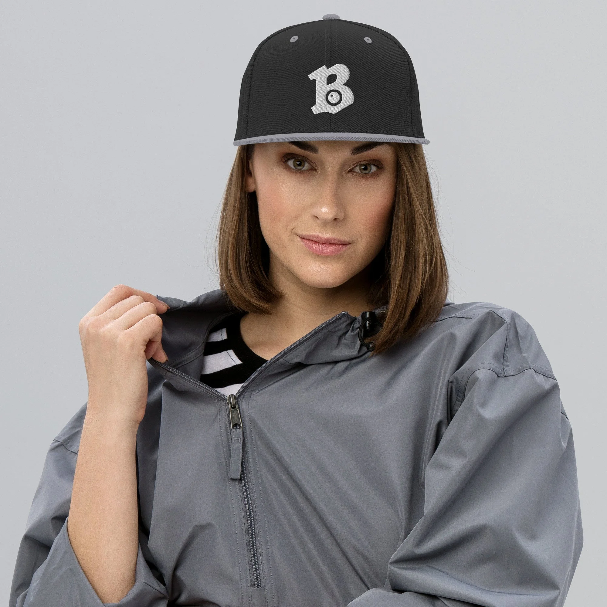 classic-snapback-black-silver-front-678e7f2b174e7.jpg