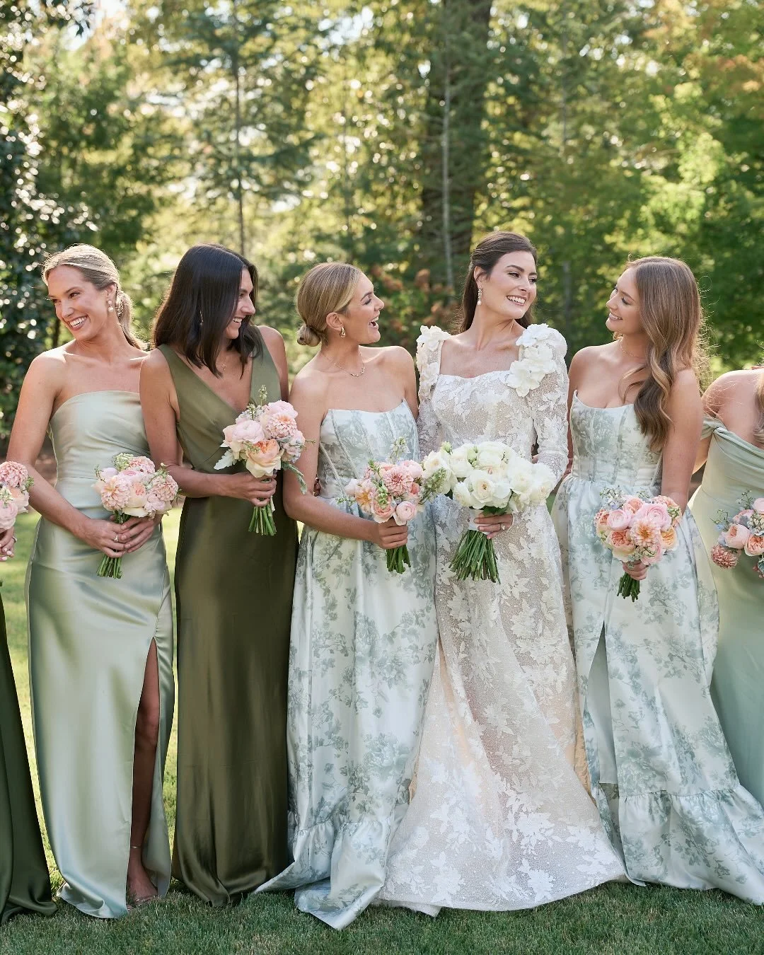 A true garden party dream ✨

A color story of greens and vibrant hues set the stage for an unforgettable evening. Dinner tables fit for a queen&mdash;layered with Ginori china, lush blooms, and the prettiest paper details. 

The bride said it best: &