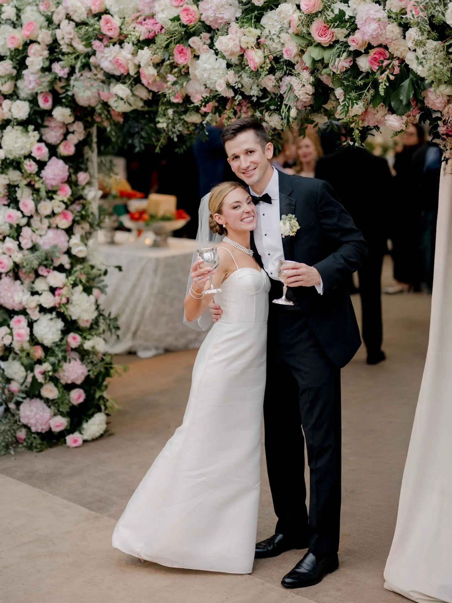 Some weddings feel especially meaningful, and this one will stay with us for a long time. Emilie had two wishes: to be married at home and to have our team by her side. Bringing that vision to life was such an honor.

Her childhood home was built for