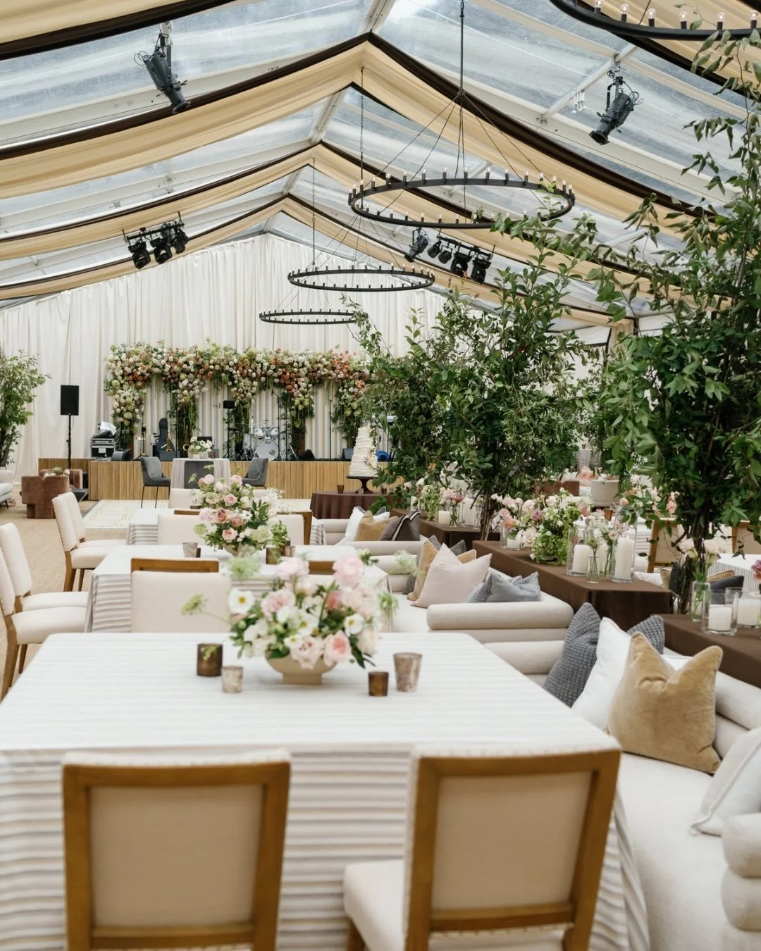 A destination wedding rooted in family history.

From the beginning, the design was shaped by intention rather than excess. A single linen sparked the palette...leading to deep, grounded tones, thoughtful contrast, and modern furnishings that felt re