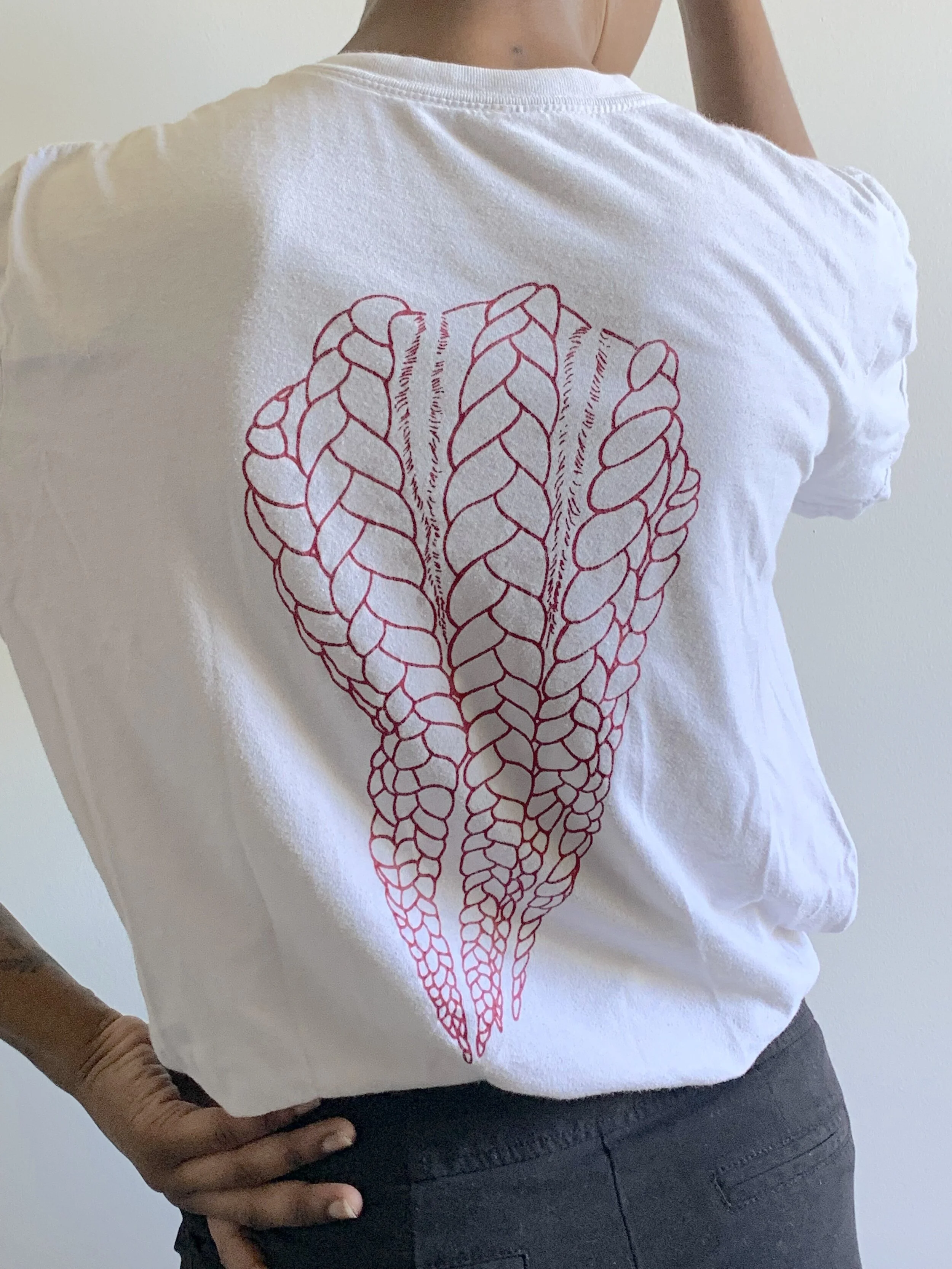  BG t-shirt in white &amp; Maroon 