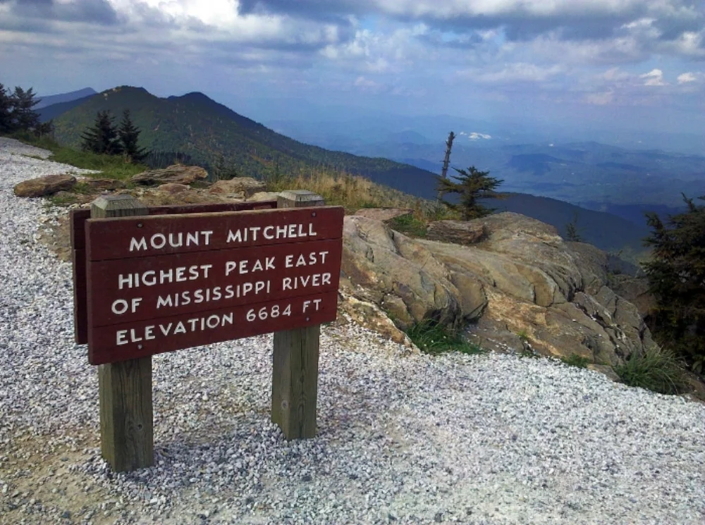 c7840-1200px-mount_mitchell.jpg1200px-mount_mitchell.jpg