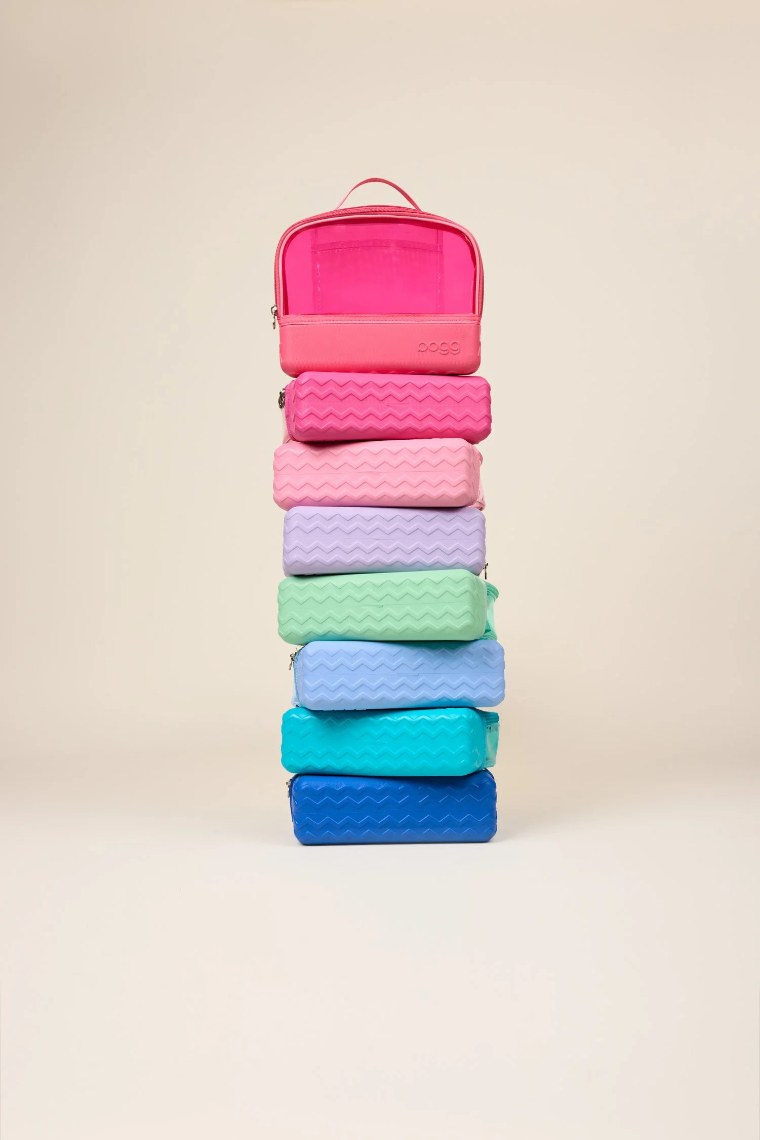 U_SU25_SSL_056_SHOT-035-SAB01-PNK01_SAB01-GUM01_SAB01-SFM01_SAB01-TIF01_SAB01-CAR01_SAB01-LIL01_SAB01-BLU01_0008_V1 (1).jpg