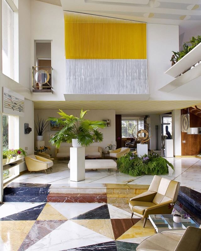 #timelessdesign 💛 Villa planchart designed by Gio Ponti in Caracas, Venezuela. Circa 1953-57
Photography by Antoine Baralh&eacute; Caracas, Anala and Armando Planchart Foundation