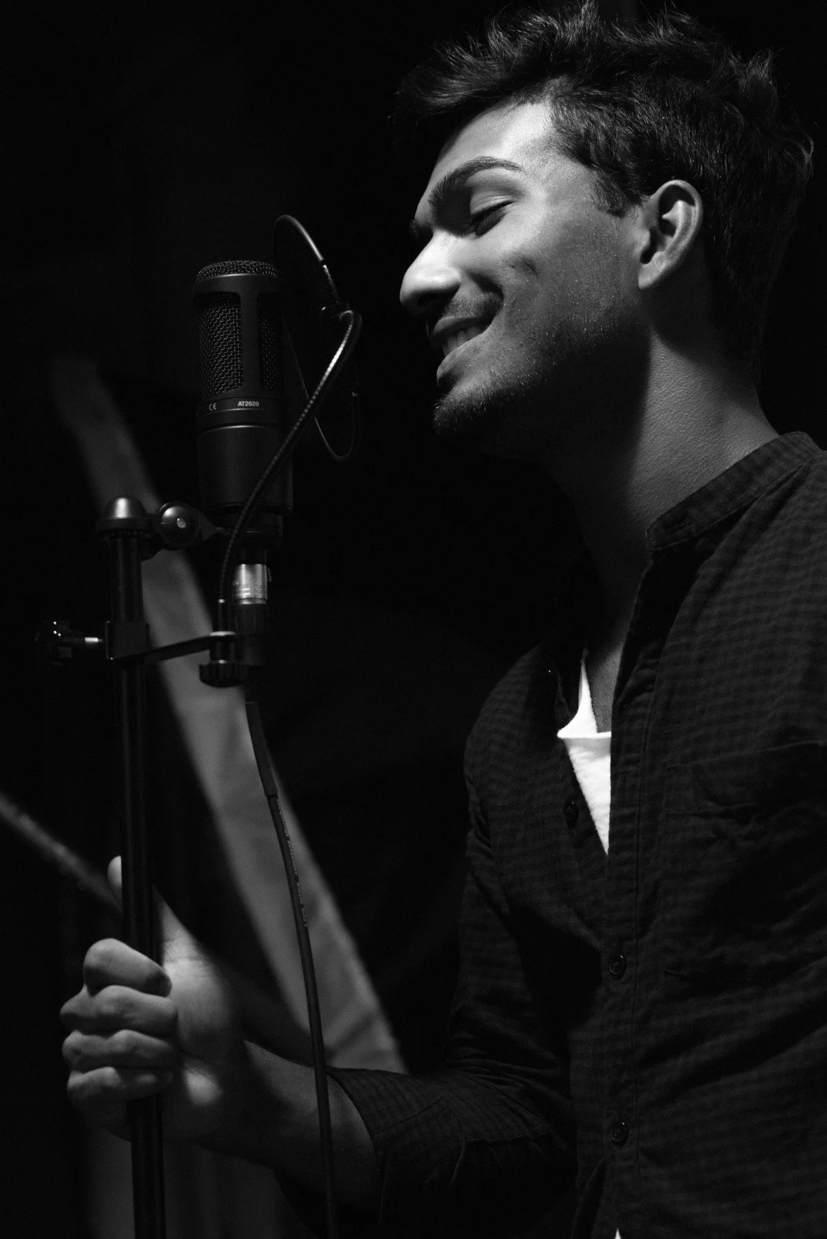 Muza is a singer, songwriter, and producer based in NYC