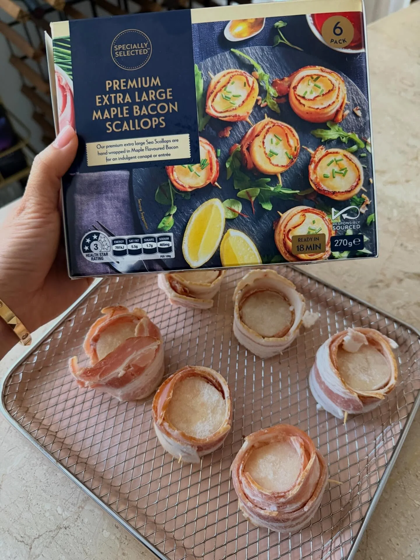 If you caught my last ALDI festive haul&hellip; here&rsquo;s Part 2 🎄✨
A full spread festive seafood feast, from scallops (SO GOOD) to prawns, turkey and lobster - all for just under $100 - and the best bit?? Zero prep stress on Christmas Day!!! 
De