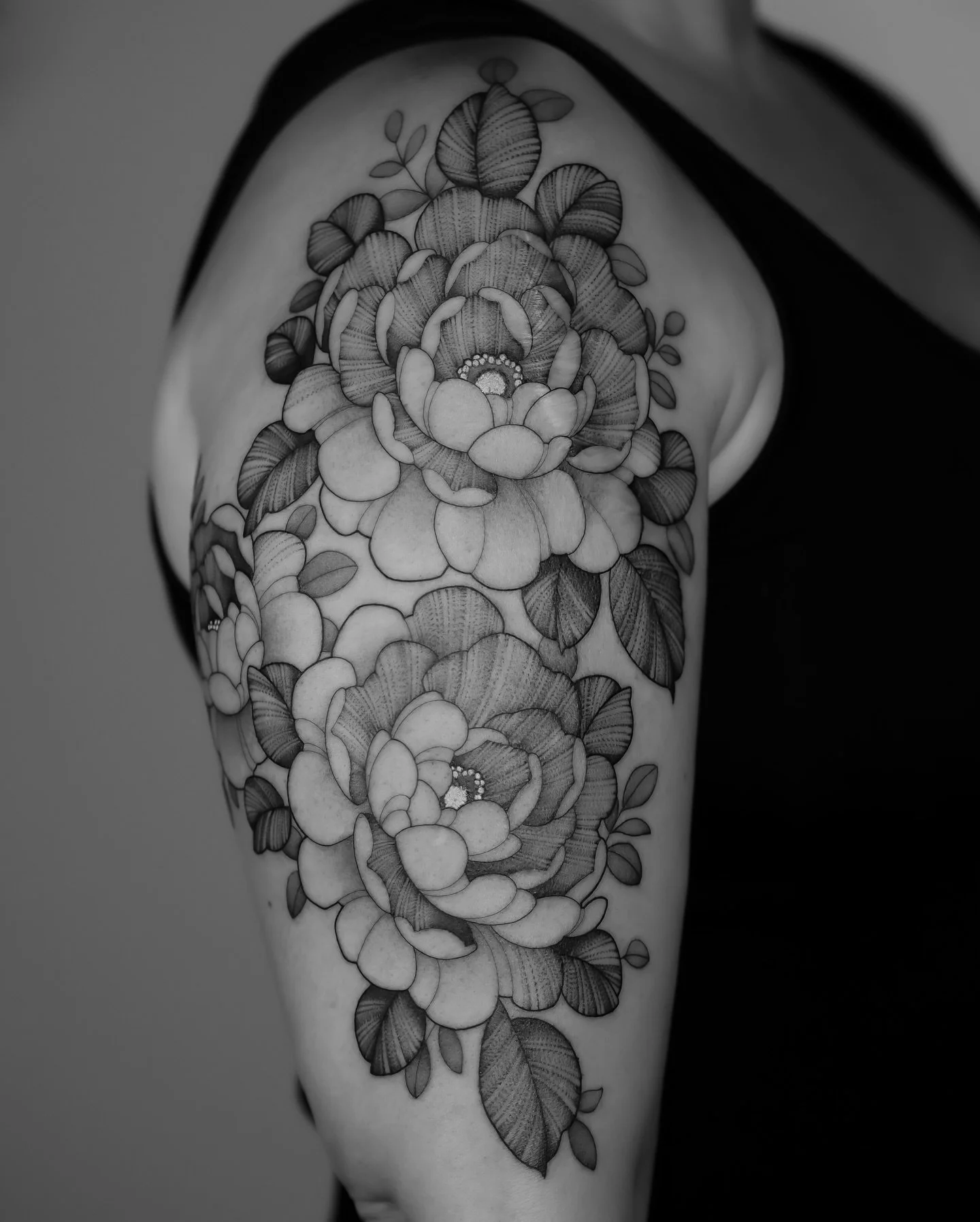 pretty intense scar coverup for Lynn! so so happy with how this came out tho - you can swipe to see what we covered 👀🌸

thank you for coming back to see me Lynn! I appreciate your trust, always fun chats 🫶🩷

𝐍𝐎𝐖 𝐁𝐎𝐎𝐊𝐈𝐍𝐆 𝐉𝐀𝐍𝐔𝐀𝐑𝐘

