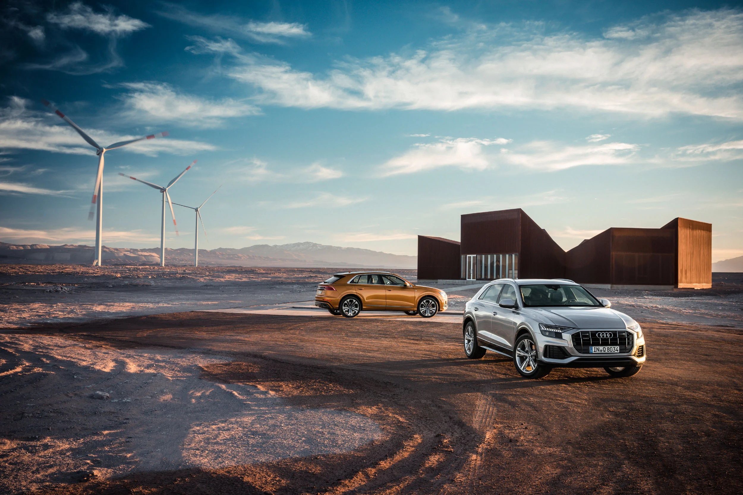 AudiQ8_5_01.jpg
