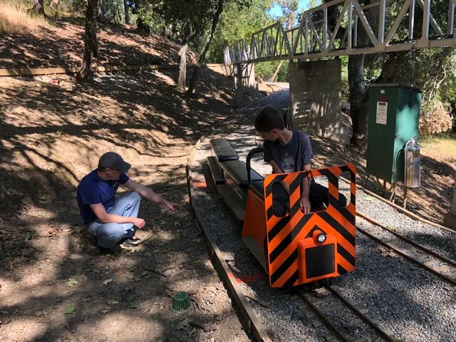 Peter & Miles look for the exact location of many derails