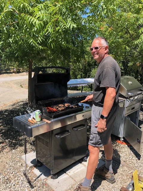 Russ mans the BBQ for our holiday lunch