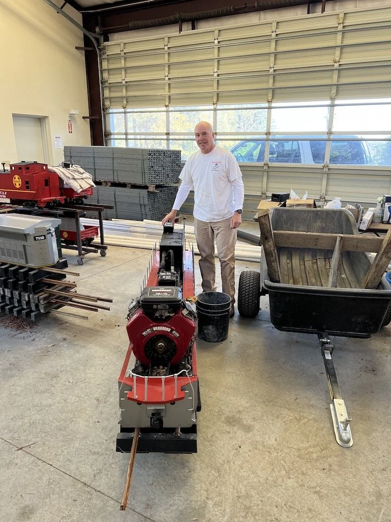 Bruce examines the club’s new Santa Fe engine