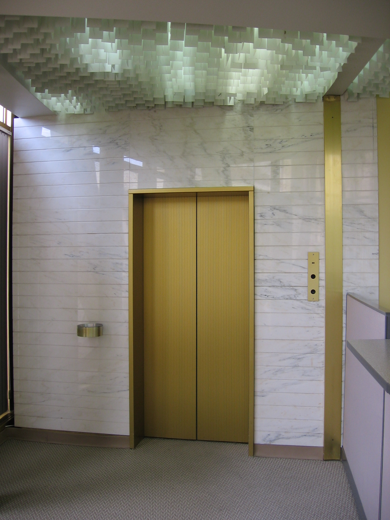 elevator south rotunda.JPG