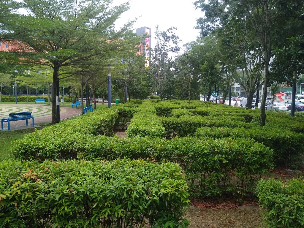Tampines Hedge maze
