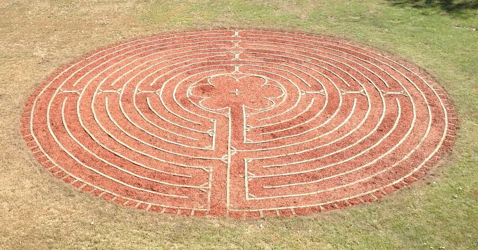 7 Labyrinths to Visit in Connecticut