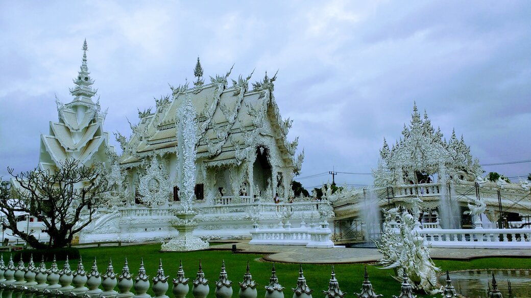 White temple Chiang Rai, Thailand side view