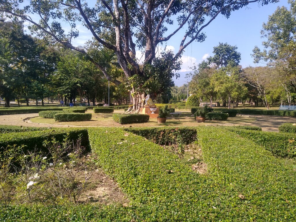 Rama IX Lanna Park buddha
