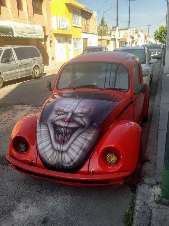 Volkswagen Beetle - Pennywise style
