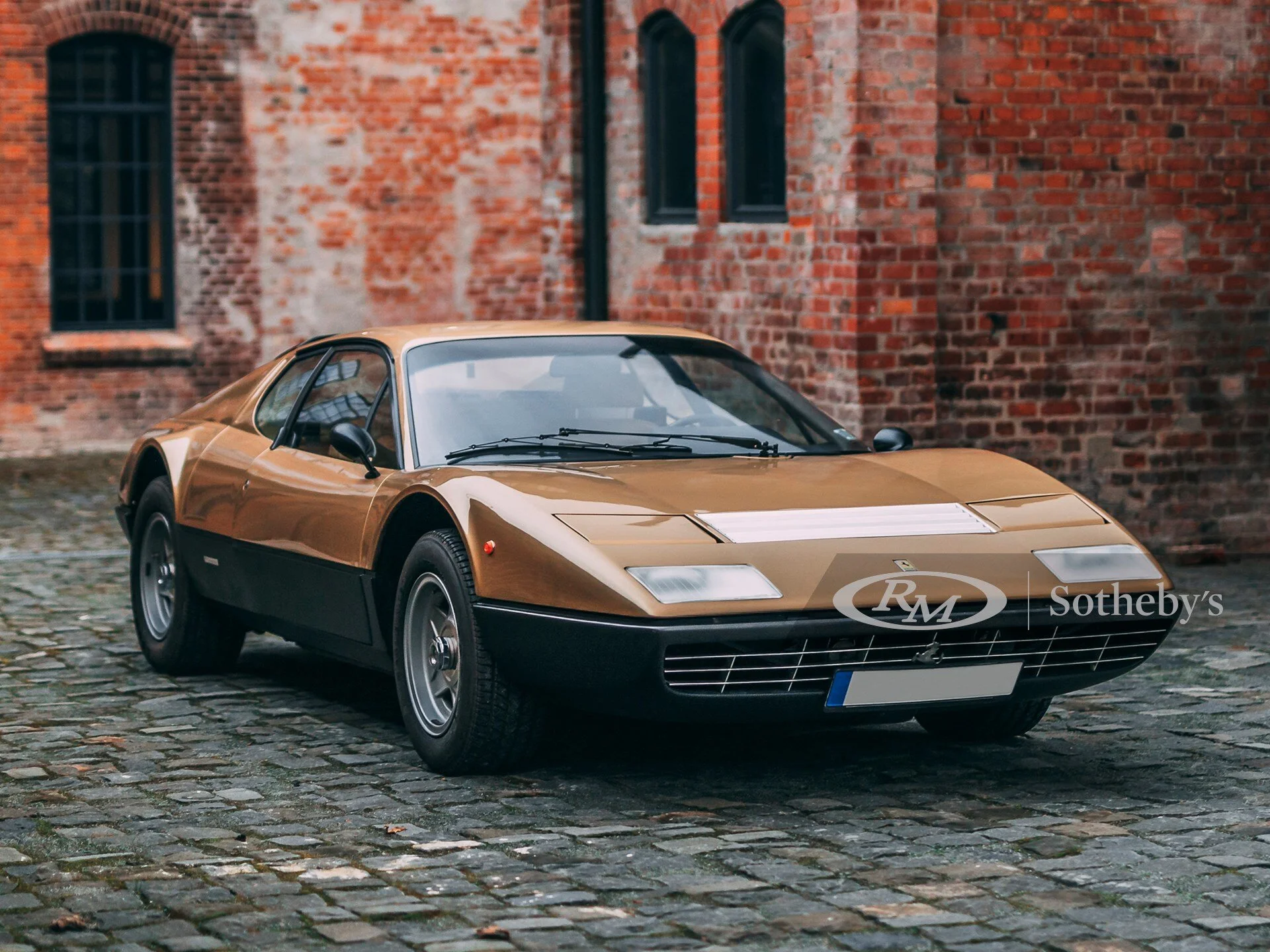 Vente RM Sotheby's Paris 2021 - La collection gold
