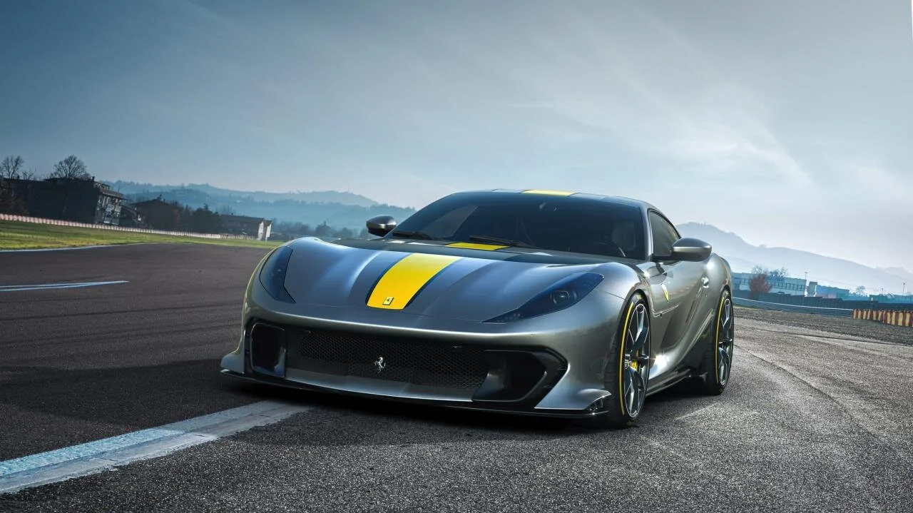 hd-ferrari-812-competizione-2021---les-photos-du-bolide-et-de-sa-variante-targa-9.jpg