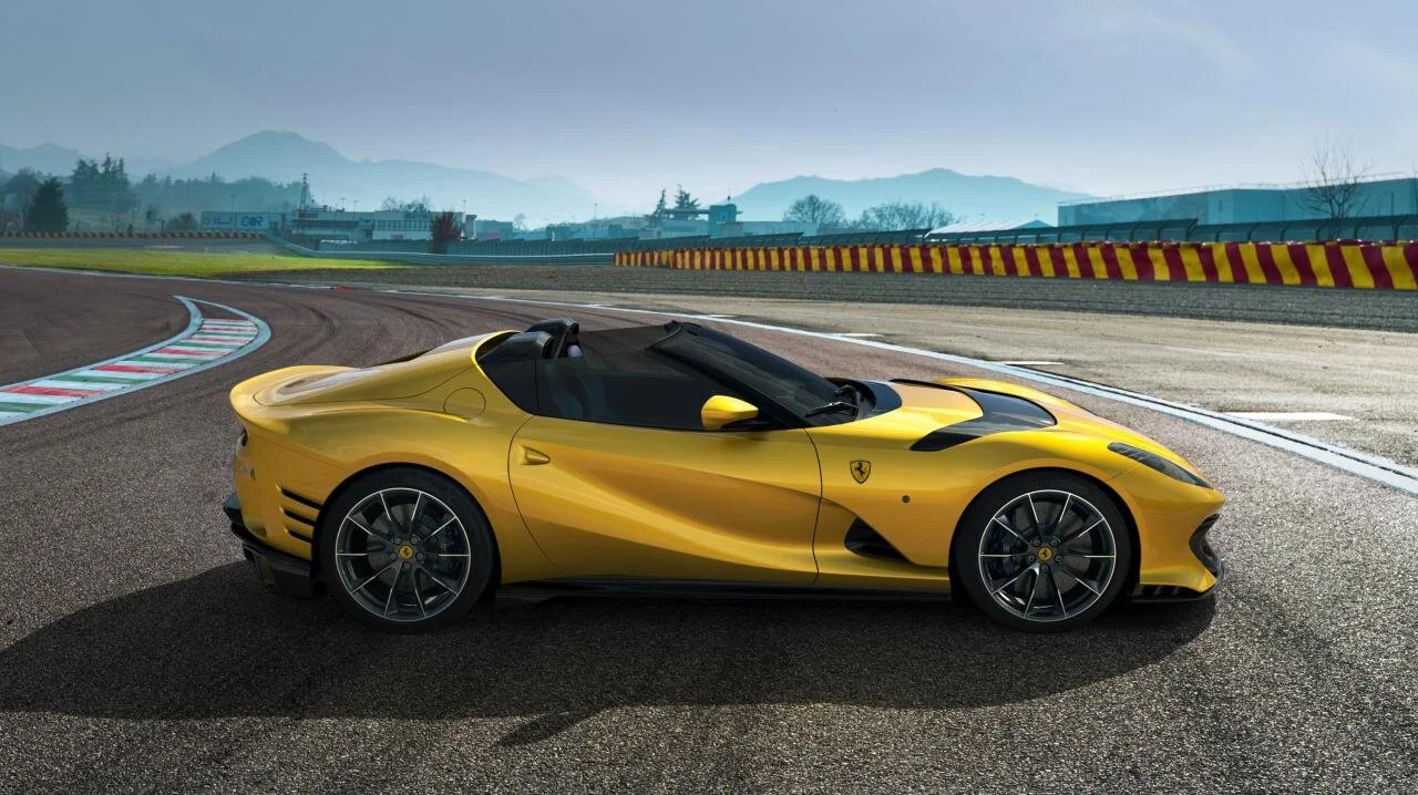 hd-ferrari-812-competizione-2021---les-photos-du-bolide-et-de-sa-variante-targa-5.jpg