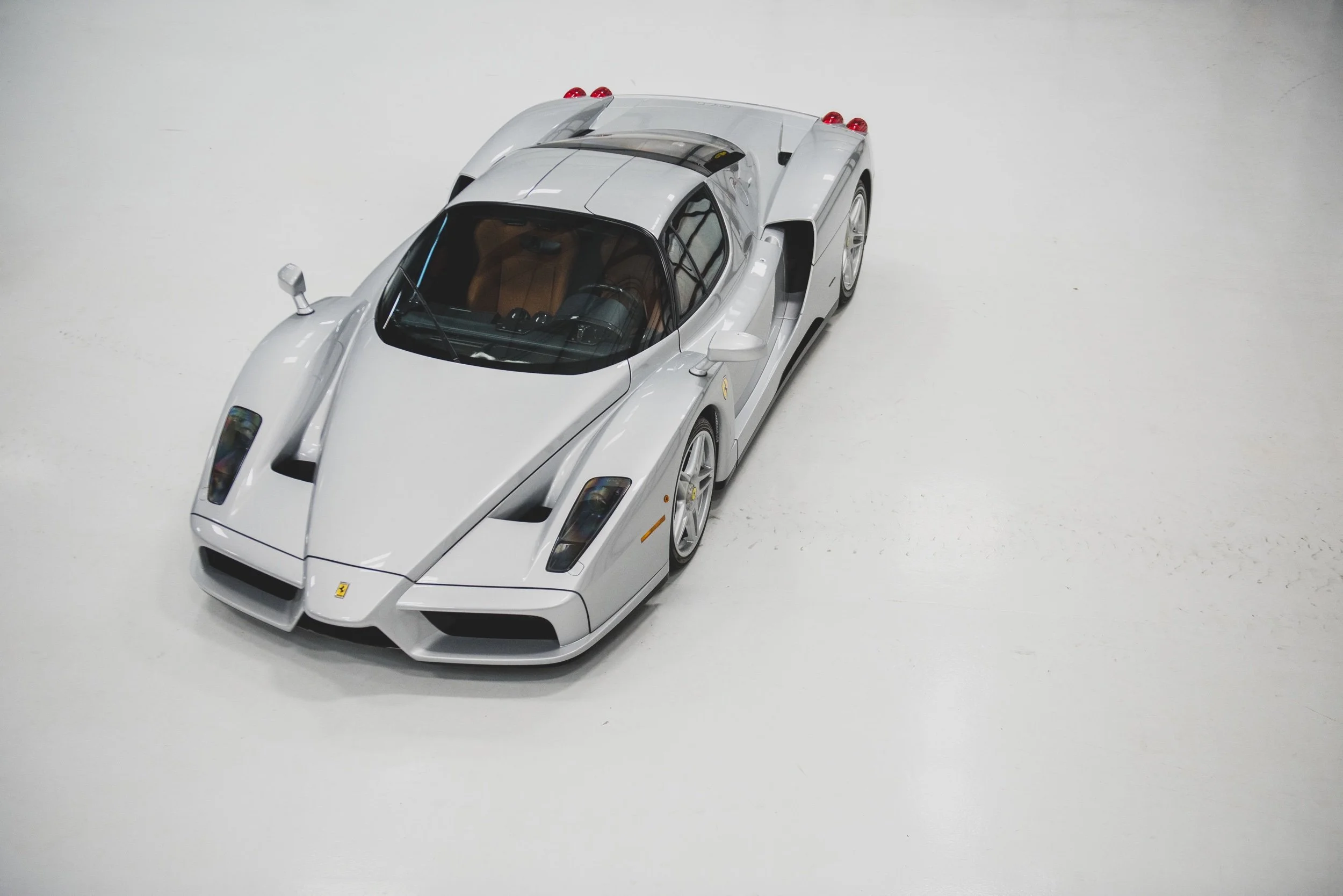 RM Sotheby’s | Une Ferrari Enzo neuve aux enchères