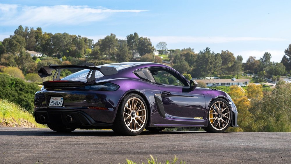 2023-porsche-718-cayman-gt4-rs-weissach-6.jpeg