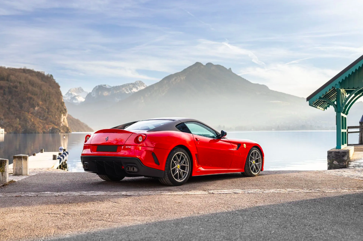 Une Ferrari 599 GTO, star de la vente de Printemps Aguttes