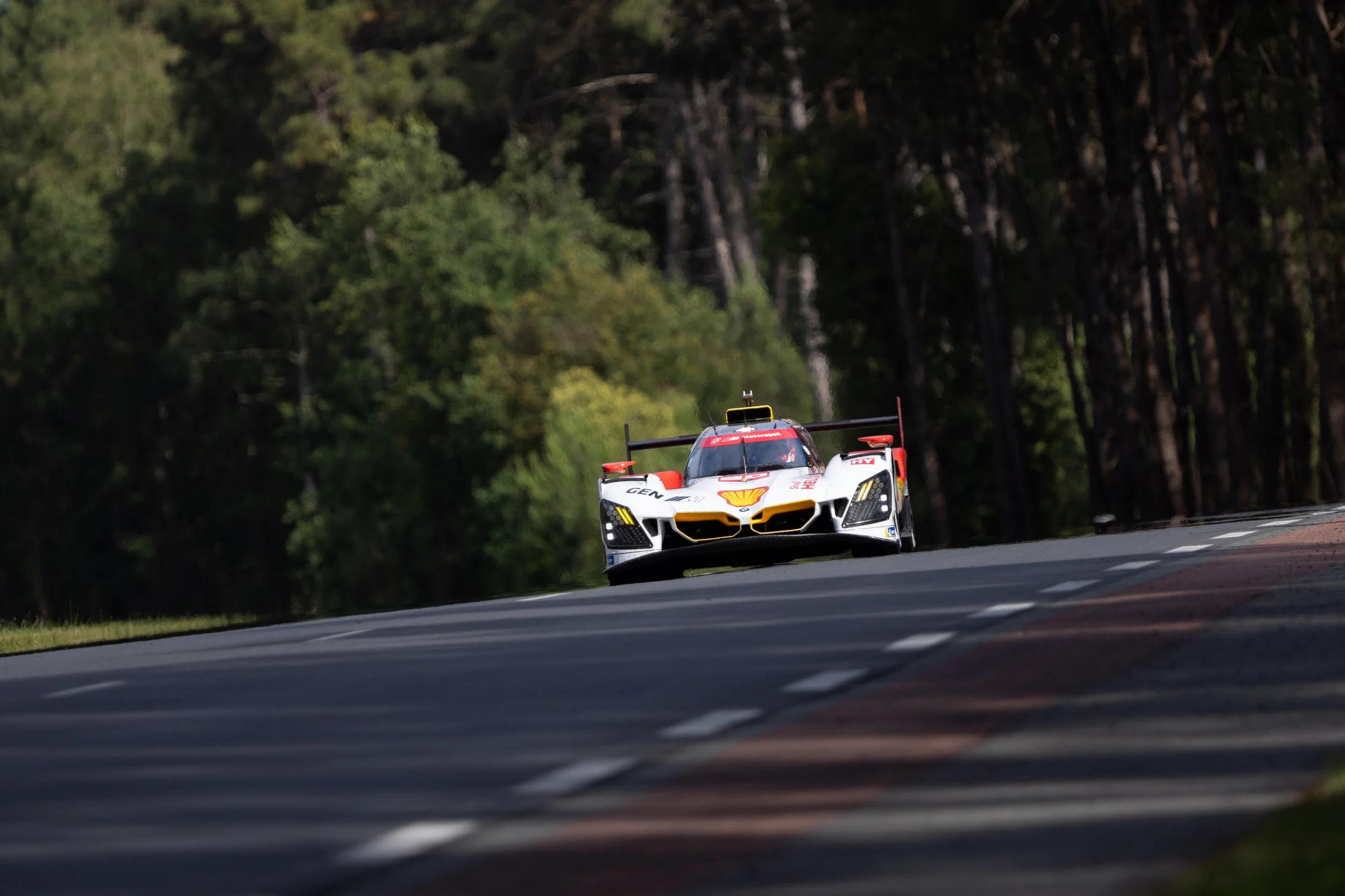 BMW en pôle position des 24 heures du Mans 2026 !