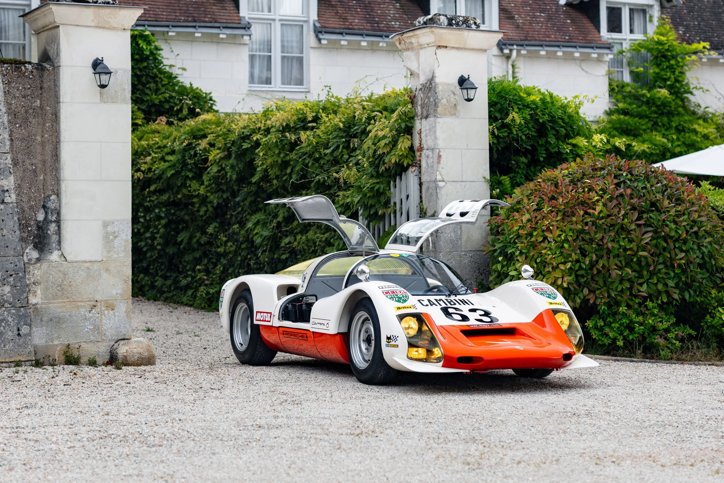 Une Porsche 906 en première tête d'affiche de la vente aux enchères Artcurial du Mans Classic 2026