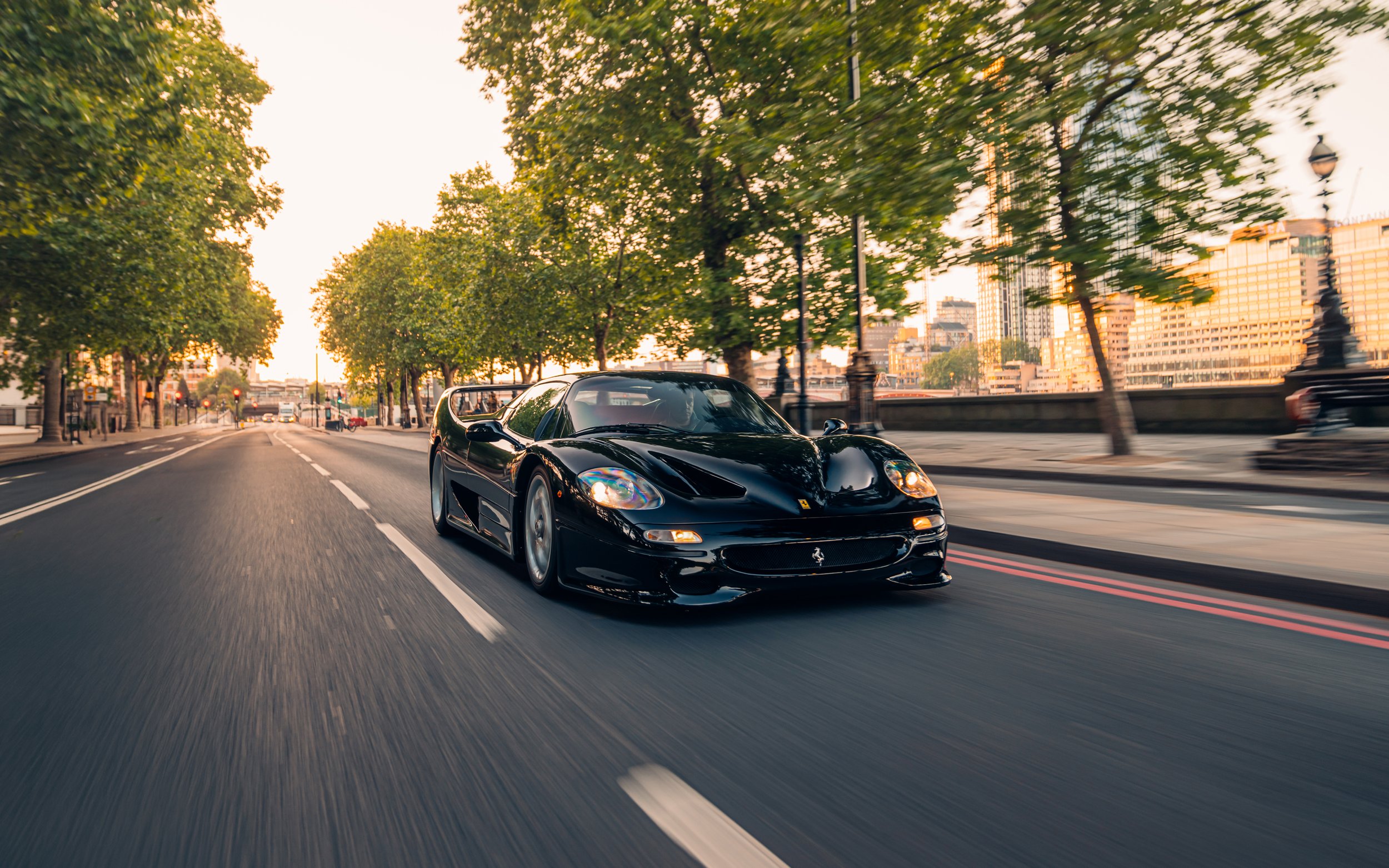 RM Sotheby's Sealed - Une rarissime Ferrari F50 Nero en vente en Juillet !