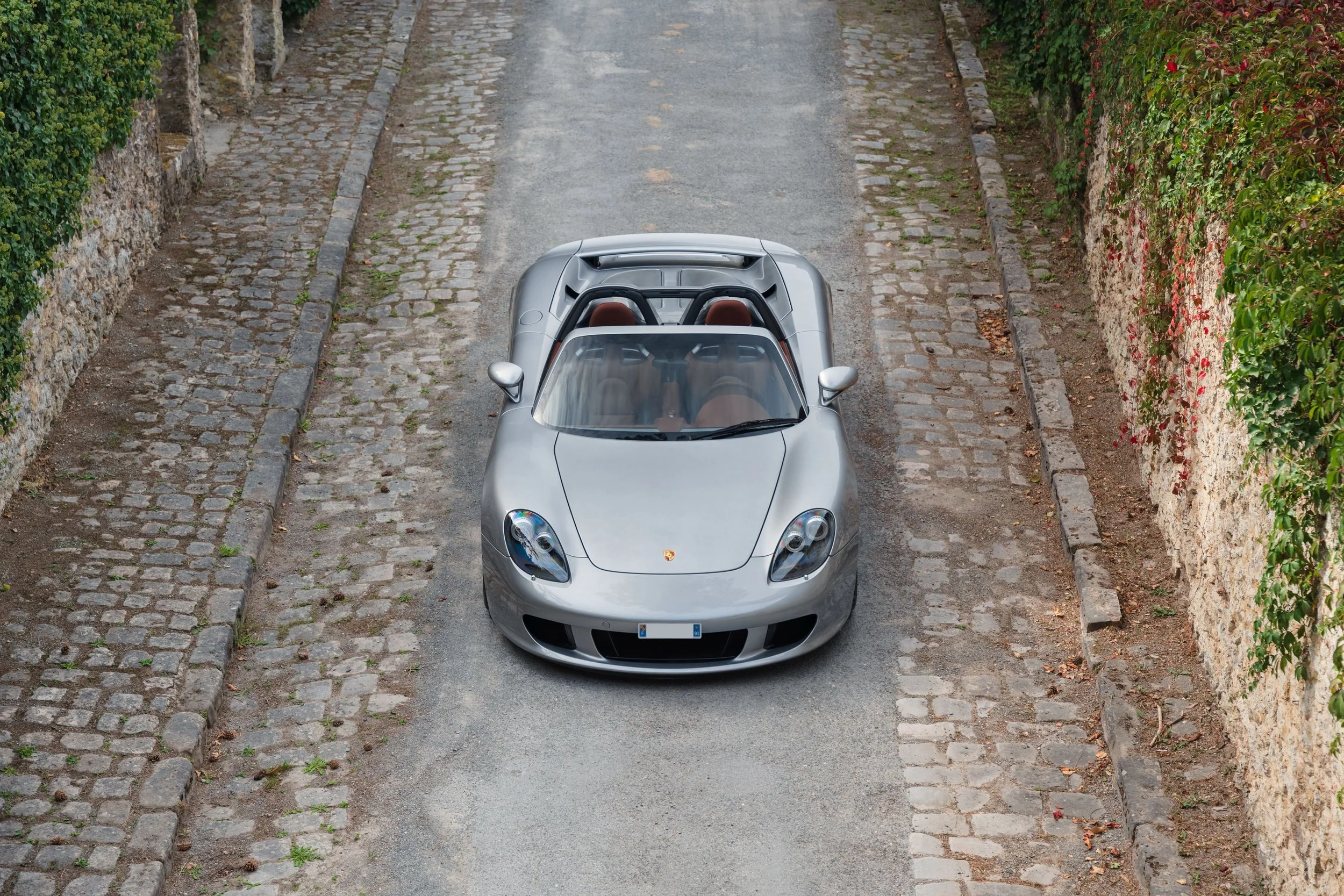 Artcurial Motorcars - Une Porsche Carrera GT comme lot phare de la vente Automobiles sur les Champs !