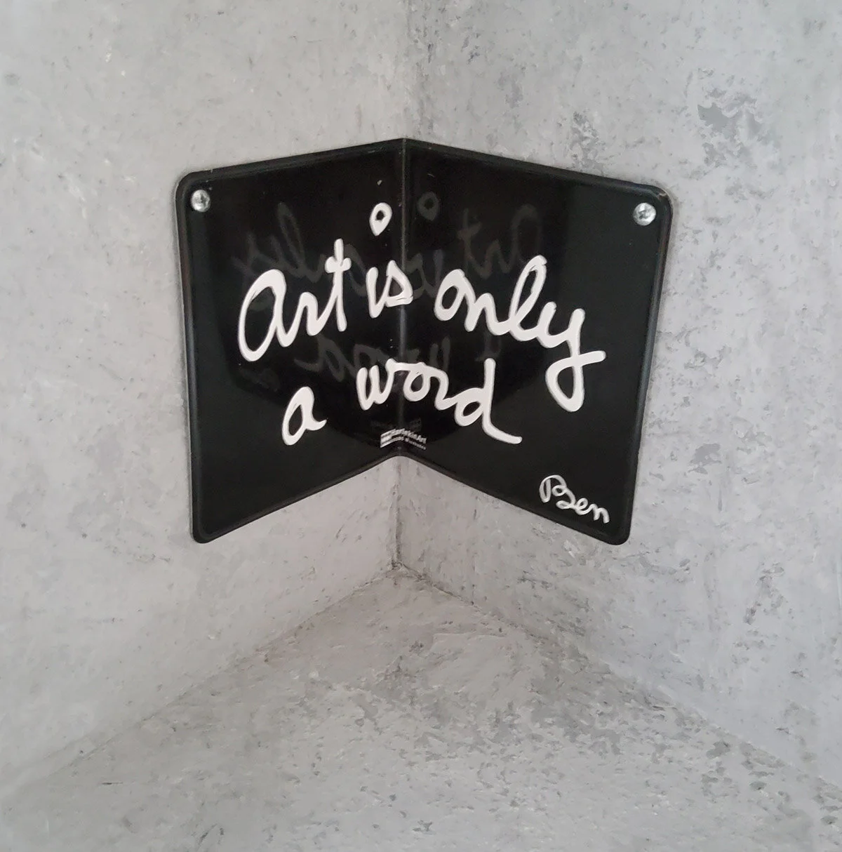   Ben Vautier  /  Michael Berger   Eckschild 