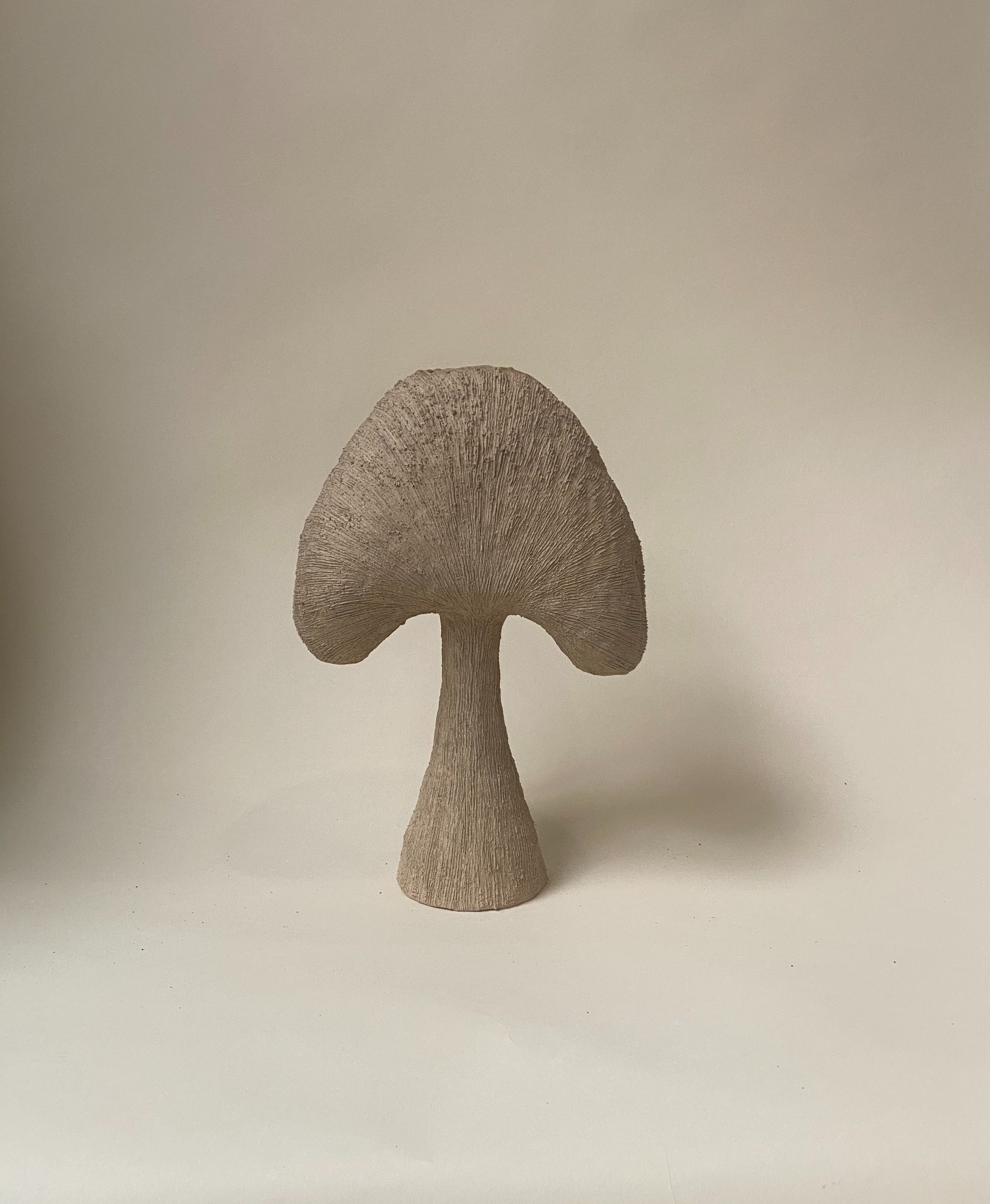 Tania+Whalen+Ceramics+-+shroom+I.jpg