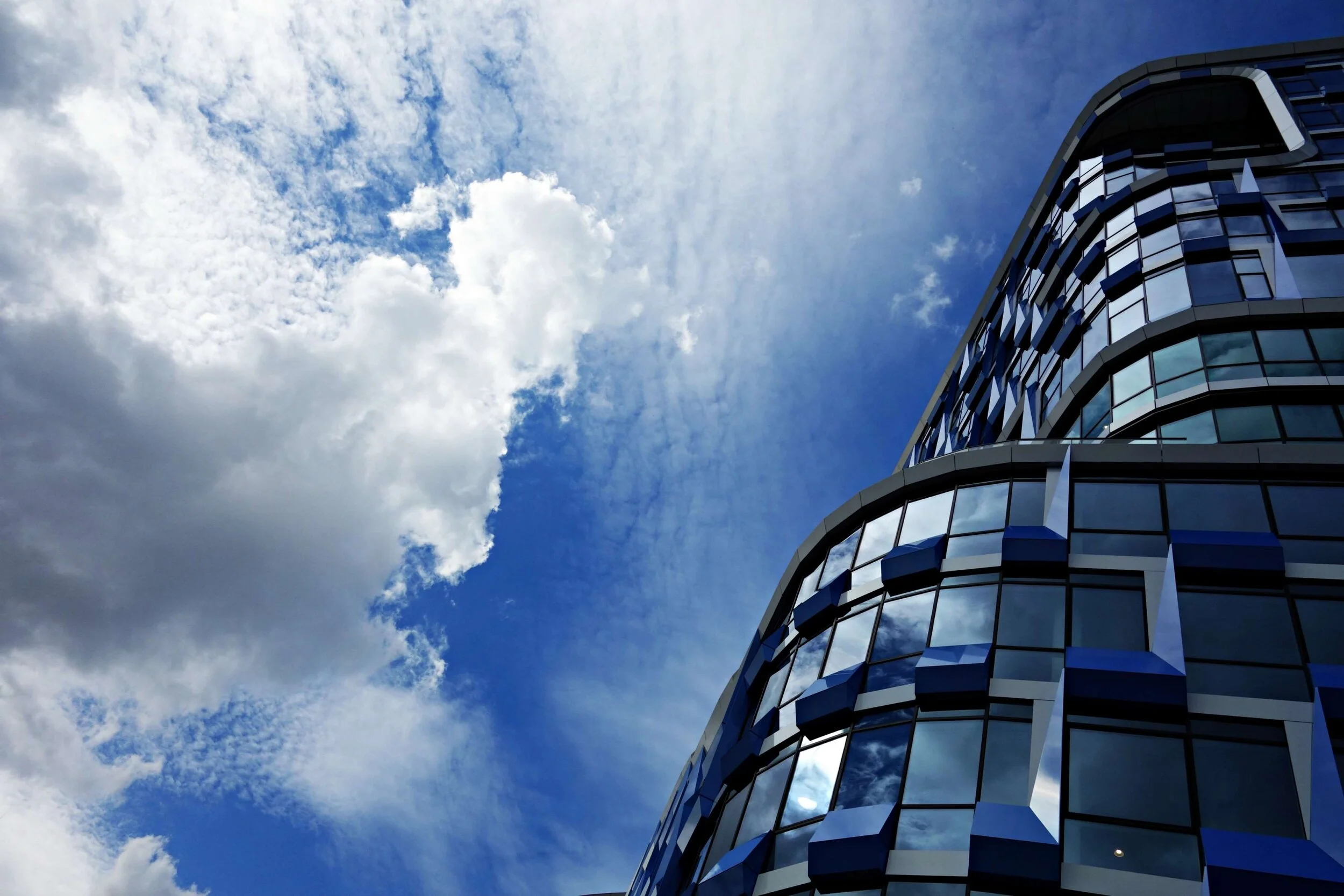 AMSTERDAM TALKING HOW MUSIC CAN INNOVATE BANKING + BREWING.